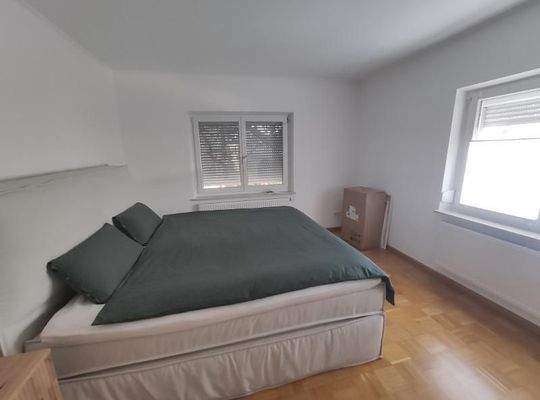 EG: Schlafzimmer Bild 2