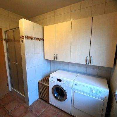 Duschbad mit Waschmaschinenanschluß