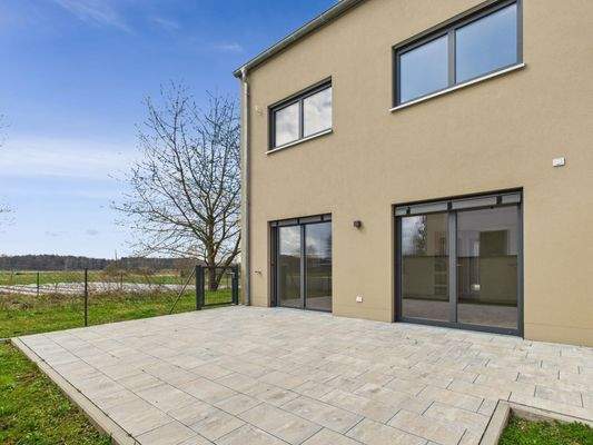 Eckhaus mit unverbaubaren Blick!