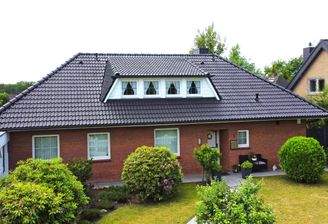 Hausansicht_oben_vorne