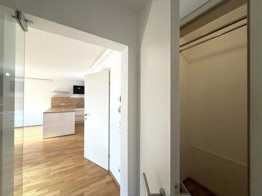 Wohnungseingang / Abstellraum