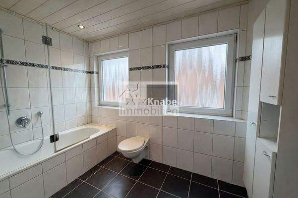 Badezimmer OG anderer Blickwinkel