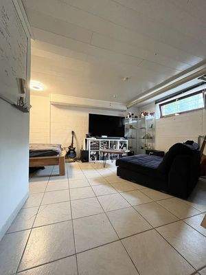 Wohnraum im Souterrain1