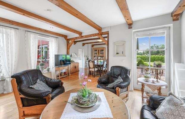 Wohn-/Esszimmer (Ursprungshaus) 