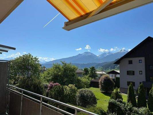 Terrassenblick im Sommer nach Südosten