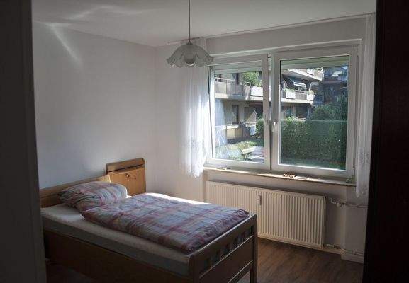 gut geschnittenes Schlafzimmer