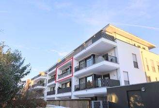 Aussenansicht Rückseite Balkon.jpg