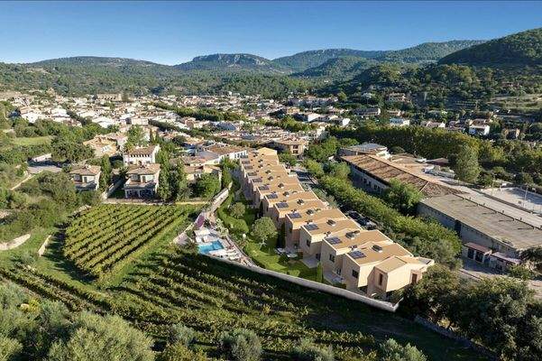 Naturnahe Anlage und schönem Ausblick auf die Umgebung