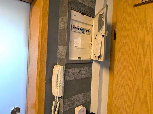 Sicherungskasten/ Wechselsprechanlage