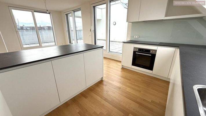 top ausgestattete Küche