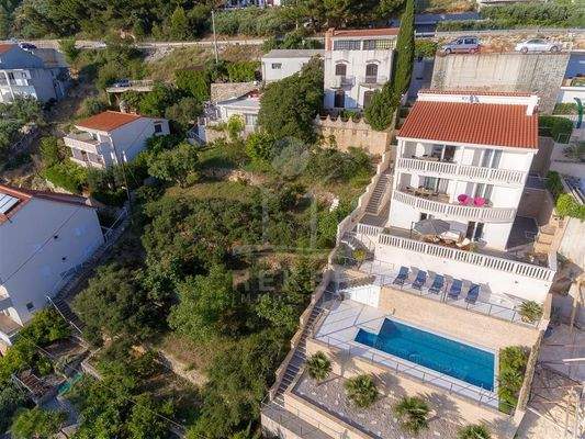 673 m² großes Grundstück