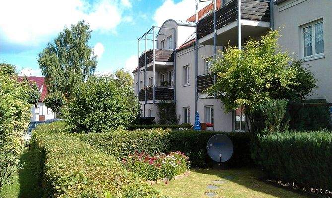 Kühnhausen Alter Stadtweg Außenanlage 011