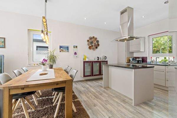 Essplatz und offene Küche