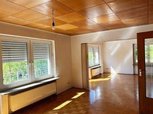 .. hochwertig ausgestattet !