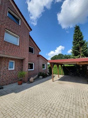 Außenansicht/Carport