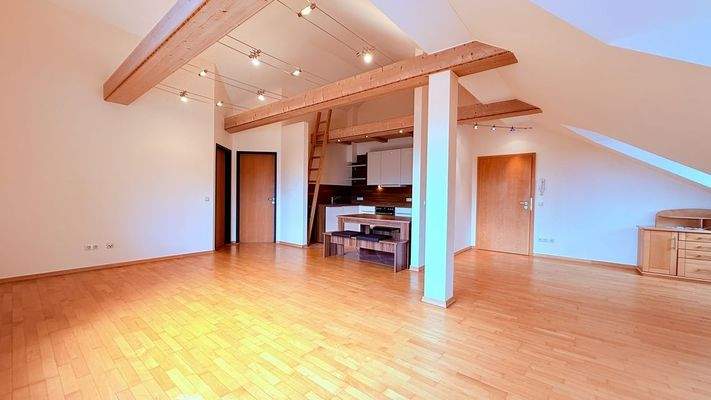 Blick zum Koch/ Essbereich