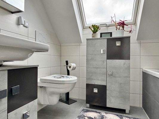 DG Wohnung Badezimmer