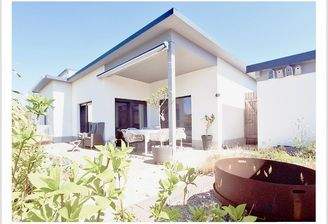 145-2025 überdachte Terrasse.jpg