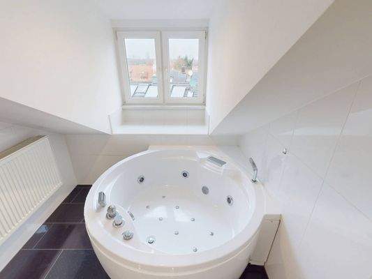 Ansicht III: Badezimmer