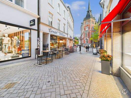 CAM05560G0-PR0026-STILL035