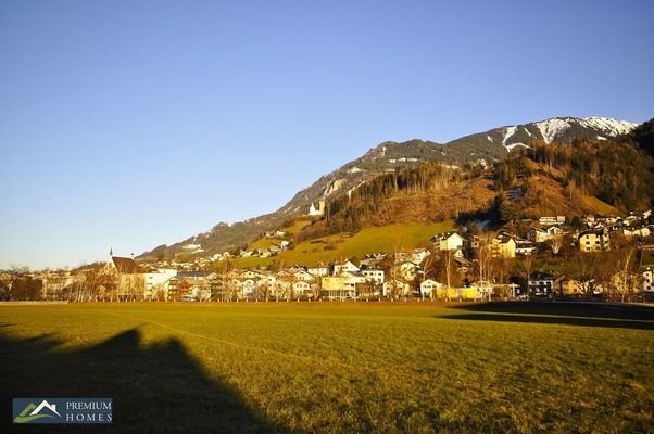 Schwaz - großzügiger, eleganter Wohnraum - nächste Umgebung - Spazierwege