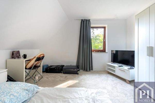 1. Schlafzimmer im Dachgeschoss