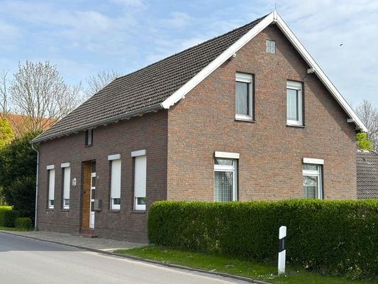 Straßenansicht