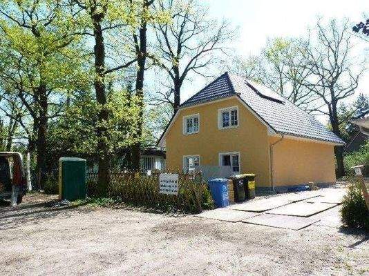 Hausansicht Nebenstraße