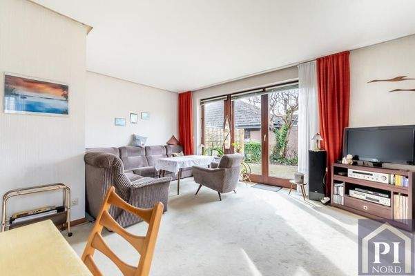 Lichtdurchflutetes Wohnzimmer