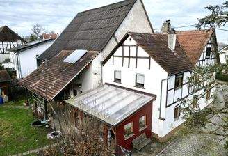 Wohnhaus und Scheune