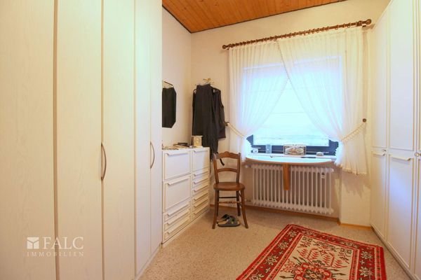 Ankleidezimmer EG