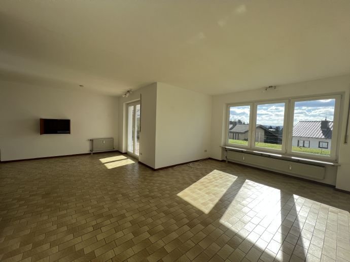 Marko Winter Immobilien --- Mosbach-Diedesheim: Helle 3-Zimmer-Wohnung im Erdgeschoss