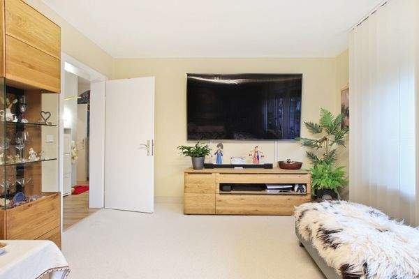 Wohnzimmer in der vermieteten EG-Wohnung