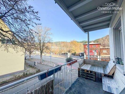 ...mit Zugang zum Balkon 