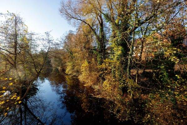 Insel-Kanal beim Grundstück