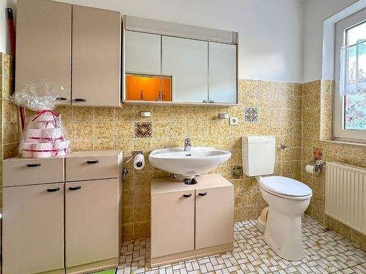 Bad / Gäste-WC im Erdgeschoss