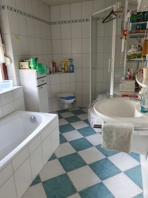 Badezimmer EG