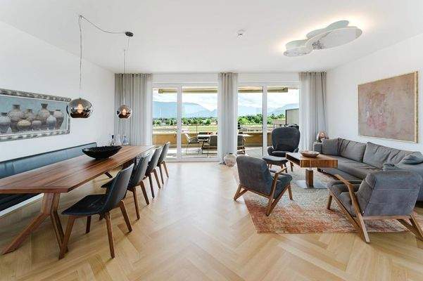 Das Herzstück - der lichtdurchflutete Wohn-/Essbereich