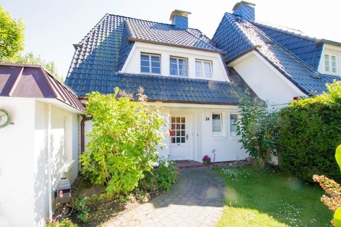 Neuer Kaufpreis! Idyllische Doppelhaushälfte mit Einzelhauscharakter in ruhiger Lage Alt-Westerlands mit wunderschönem Garten!