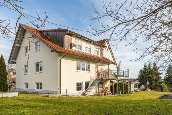 Rechte DHH: Ansicht Gartenseite