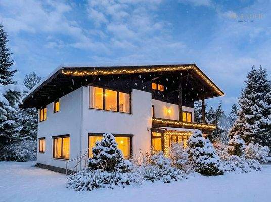 Hausansicht Süd-West im Winter