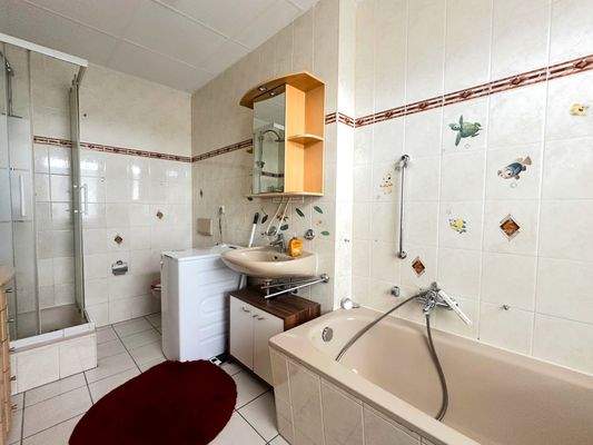 Badezimmer (2.OG li)