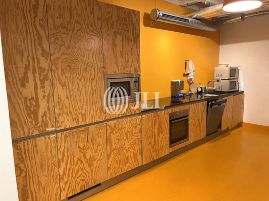 Küche, voll ausgestattet - JLL