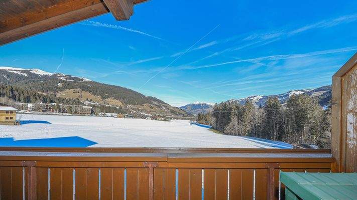 KITZIMMO-Dachgeschosswohnung in sonniger Ruhelage - Immobilien Jochberg.