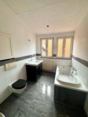 Badezimmer Wohneinheit DG