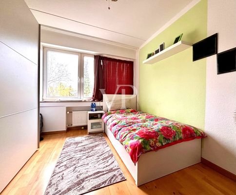 Schlafzimmer 2