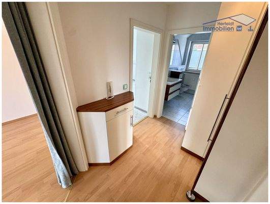 Geräumiger Eingangsbereich