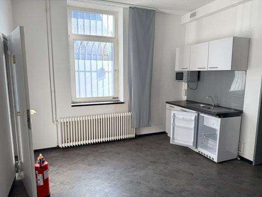 Sozialraum mit Küchenzeile