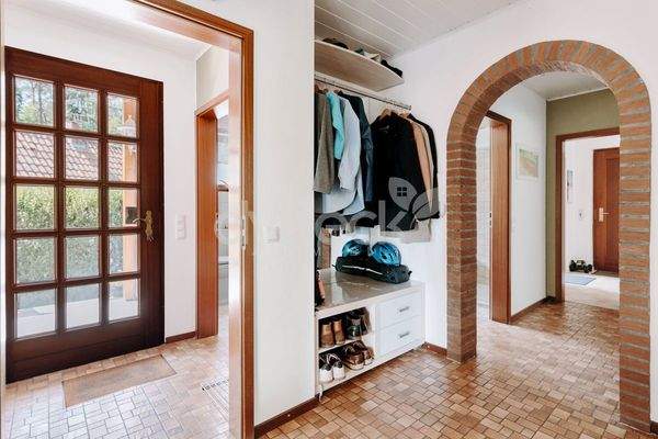 Eingang und Diele, EG