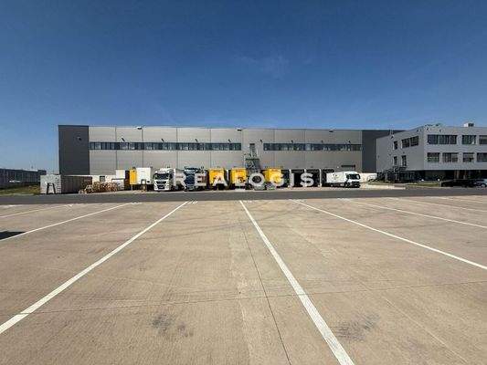 Hallenfläche Außenansicht